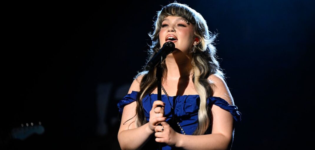 Lola Young Cancels All Upcoming Shows