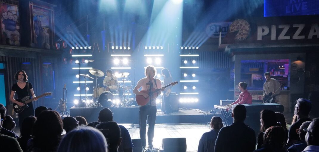 Watch Geese Perform “Taxes” on Kimmel