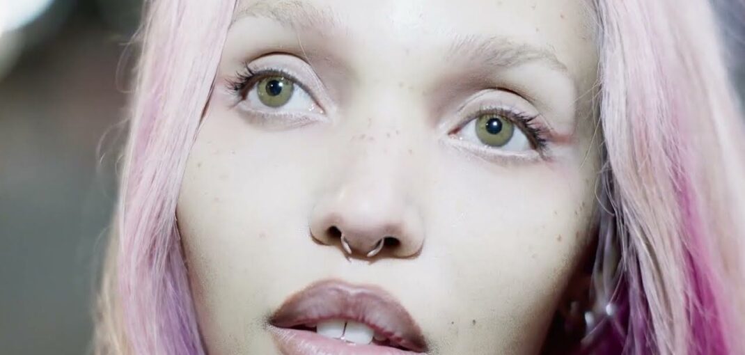 FKA twigs Announces 2026 Tour, Shares New “Love Crimes” Video: Watch FKA twigs Announces 2026 Tour, Shares New “Love Crimes” Video: Watch