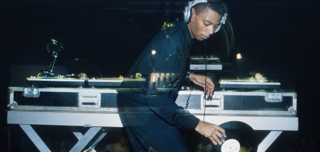 Jeff Mills’ Live at Liquid Room Comes to Streaming for the First Time Jeff Mills’ Live at Liquid Room Comes to Streaming for the First Time