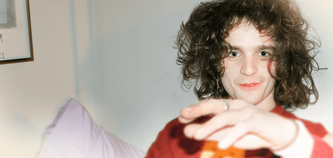 Asher White Drops Full-Album Cover of Jessica Pratt’s Debut Asher White Drops Full-Album Cover of Jessica Pratt’s Debut