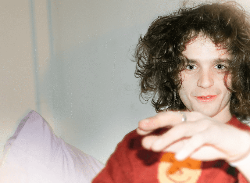 Asher White Drops Full-Album Cover of Jessica Pratt’s Debut Asher White Drops Full-Album Cover of Jessica Pratt’s Debut