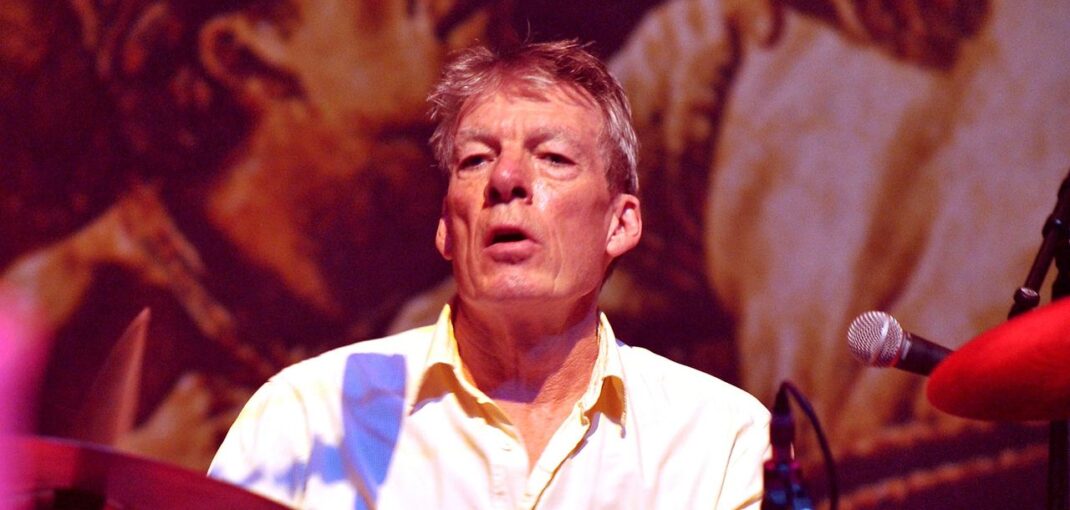 Pogues Drummer Andrew “The Clobberer” Ranken Dies at 72 Pogues Drummer Andrew “The Clobberer” Ranken Dies at 72