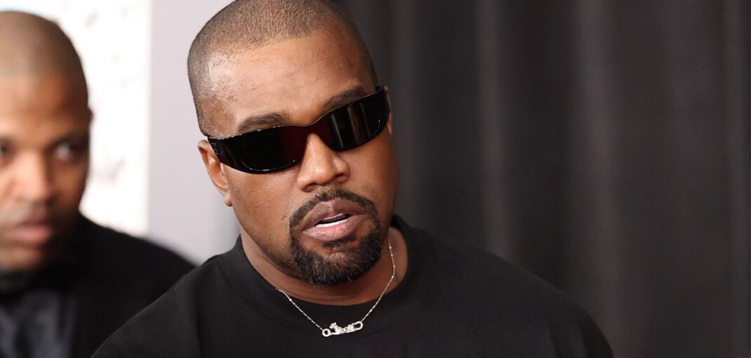 Kanye West Says His New Album Bully Uses “No AI” Kanye West Says His New Album Bully Uses “No AI”