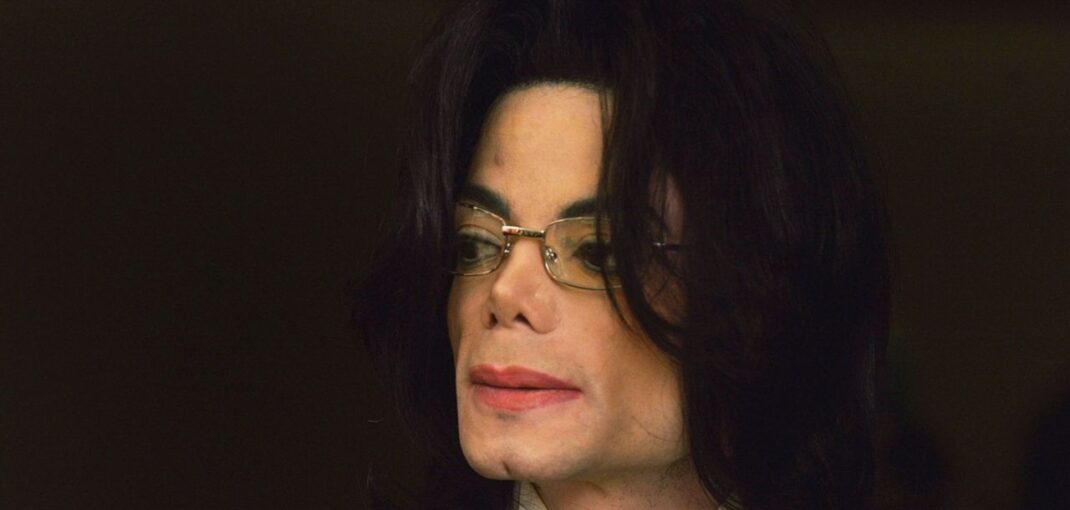 Siblings Detail Sexual Assault Lawsuit Against Michael Jackson Estate: “We Were Groomed” Siblings Detail Sexual Assault Lawsuit Against Michael Jackson Estate: “We Were Groomed”